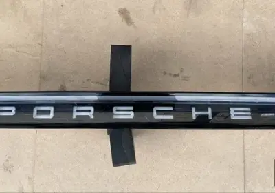 Оригинален Заден Рефлектор Porsche Taycan 9j1