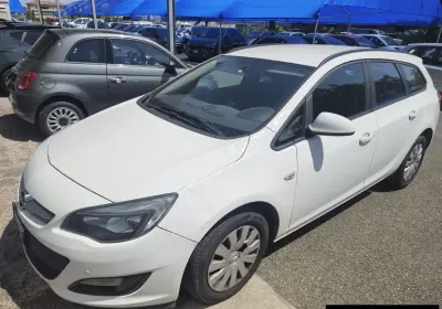 OPEL ASTRA J 2014
