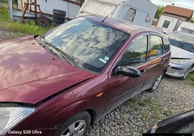 Ford Focus 1.8 90кс 2000